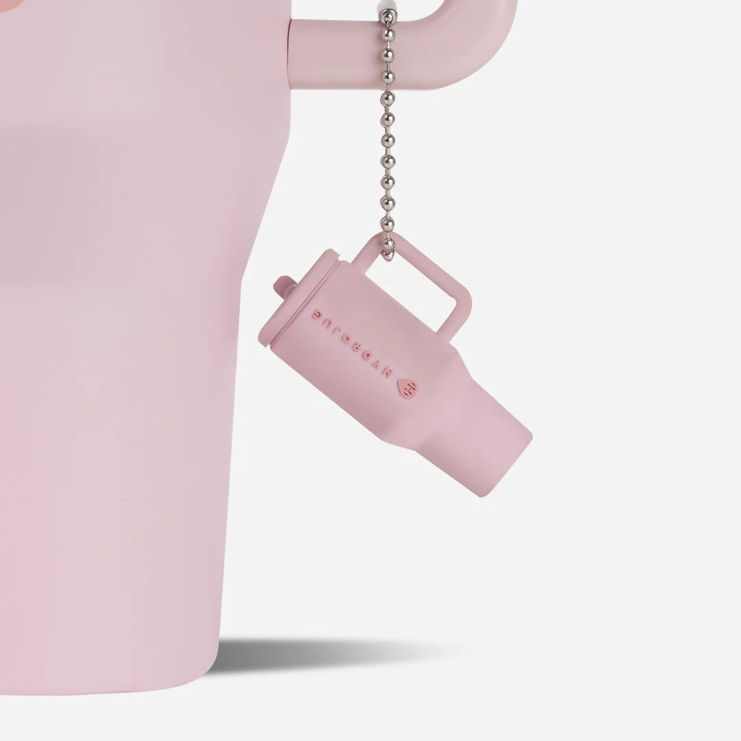 traveler-keychain-i7 Web-TravelerKeychainPhotos-PinkSand2.webp